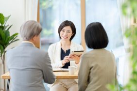 家族を介護する必要が生じたなら...＜介護と保健ガイドブック(１)＞