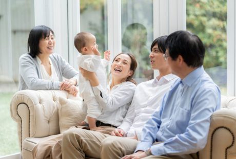 フラット35子育てプラスとは？金利引き下げの条件や注意点を解説