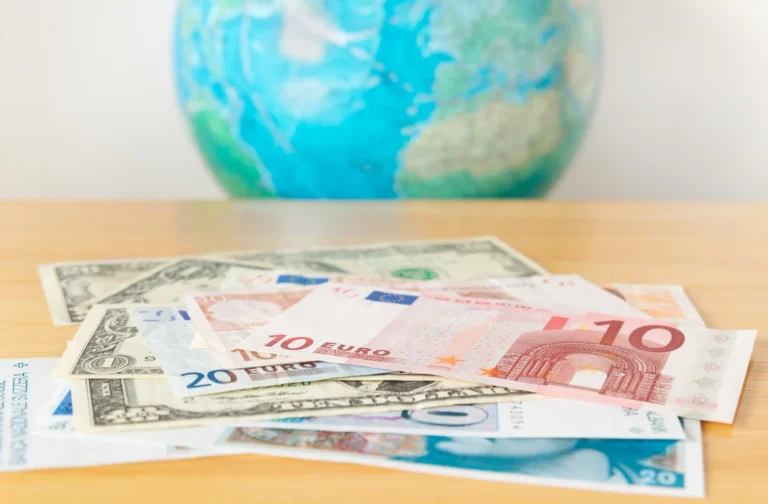 海外送金 完全ガイド｜仕組み・手数料・安全性・おすすめサービスを徹底比較